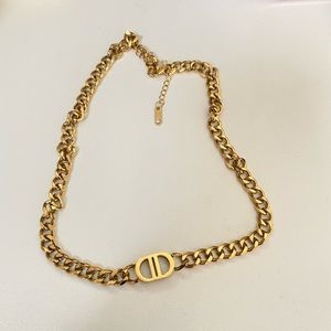 Necklace choker